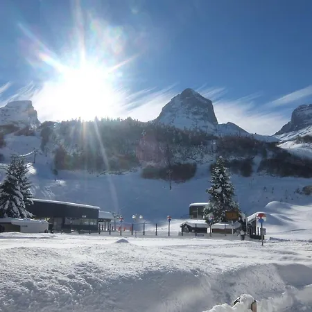 Lumineux, Vue Montagne - 6 Pers. *